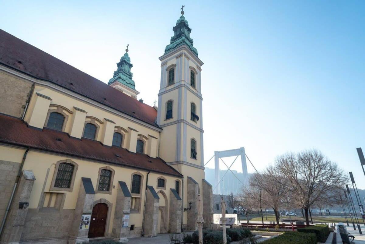 Convenient Apartment In The Heart Of Downtown Budapest Exterior foto