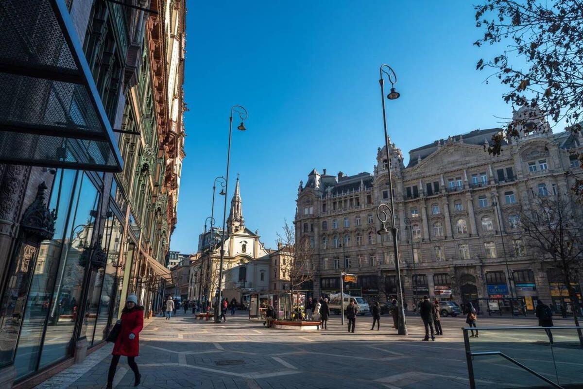 Convenient Apartment In The Heart Of Downtown Budapest Exterior foto