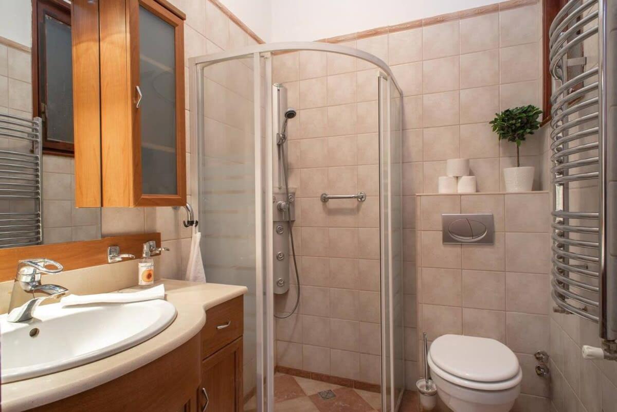 Convenient Apartment In The Heart Of Downtown Budapest Exterior foto